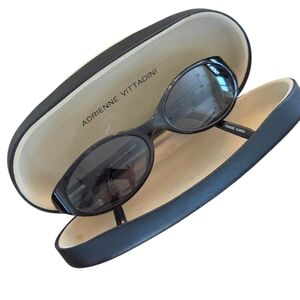 Adrienne Vittadini SunGlasses with Case 5009S Dark Amber Oval Wrap Havana